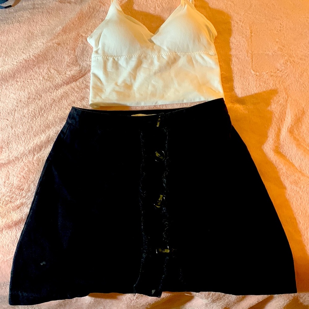 black skirt